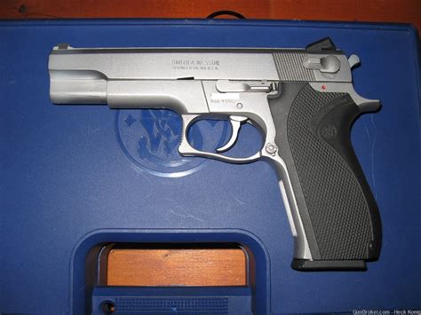 miami vice smith and wesson 4506|Firearms in Miami Vice .